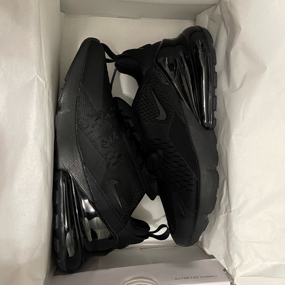 Nike Air Max 270 - Picture 3 of 6